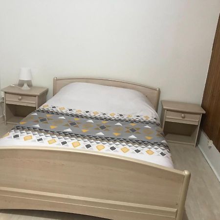 Residence Banlieue Parisienne Neuilly Екстер'єр фото